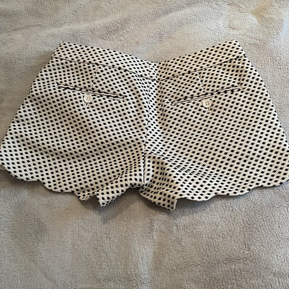 Club Monaco Amber Shorts - Picture 2 of 5